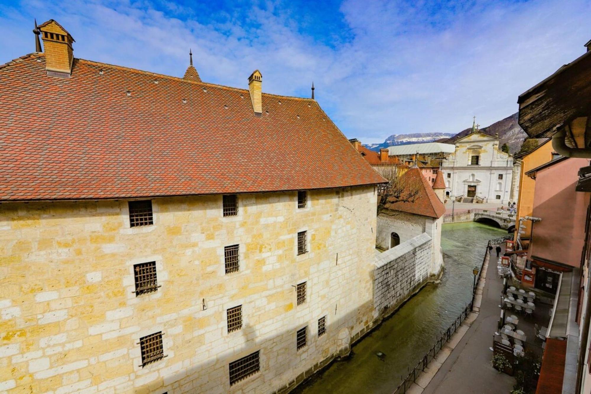 2 Bd Apartment With Sauna In The Center Of Annecy Exterior photo