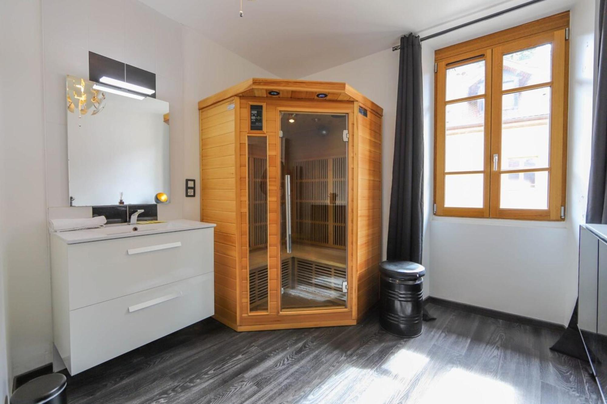 2 Bd Apartment With Sauna In The Center Of Annecy Exterior photo