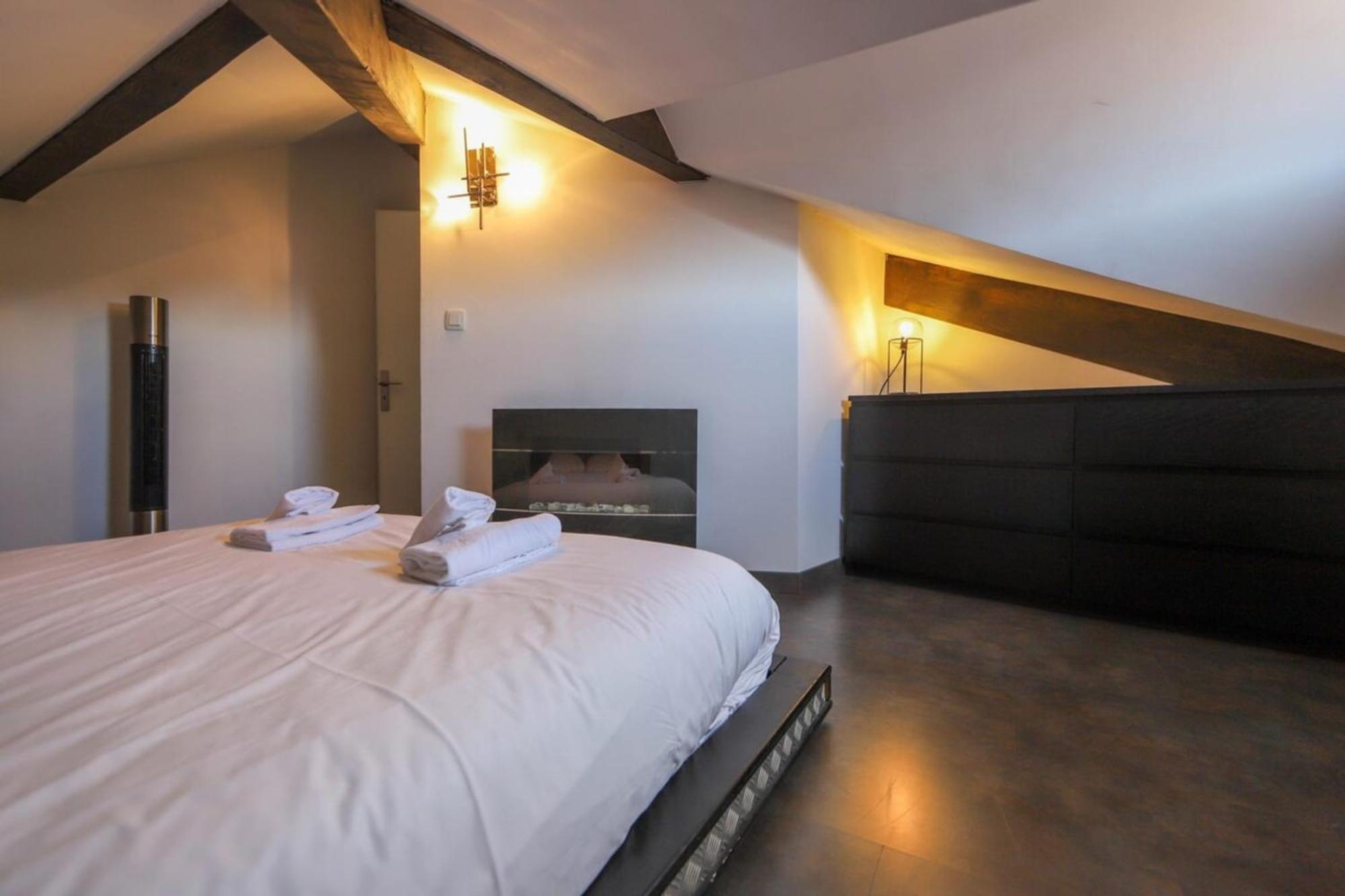 2 Bd Apartment With Sauna In The Center Of Annecy Exterior photo